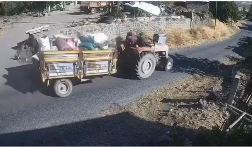 Nevşehir’de feci traktör kazası kamerada: 1'i ağır, 3 yaralı
