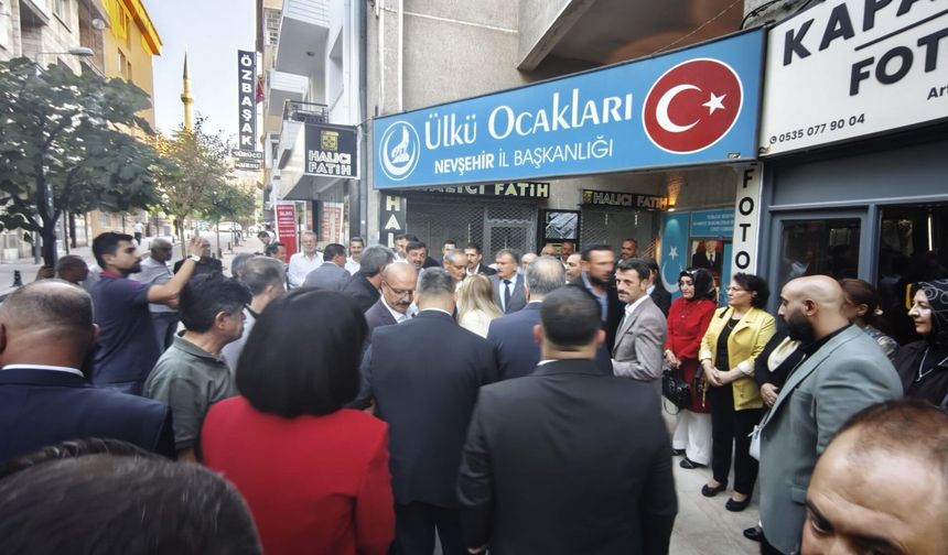 Ülkü Ocakları Nevşehir’in yenilenen binası törenle açıldı