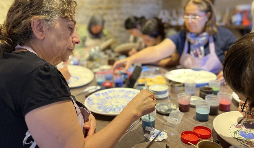 Avanos’ta toprak sanata dönüştü: 26 genç ve kadın sertifika aldı