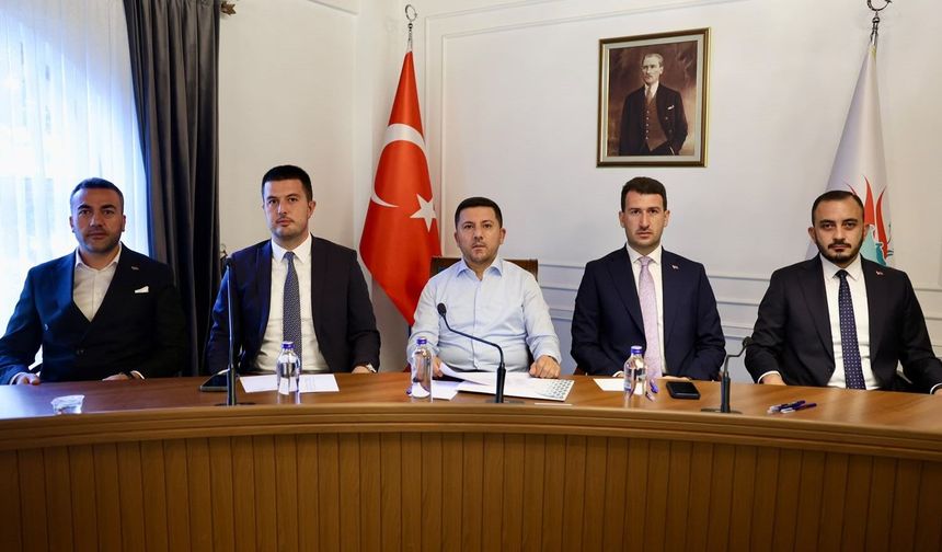 Başkan Arı birim müdürleriyle toplandı: Projeler görüşüldü
