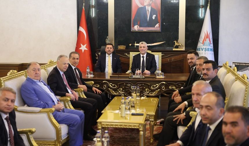 Bakan Bolat, Başkan Arı’yı ziyaret etti: Masada Nevşehir ekonomisi vardı