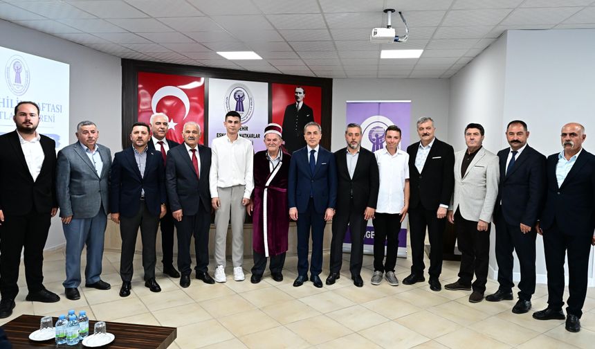 Nevşehir esnafı bu törende buluştu: Ahilik Kaftanı giydirildi