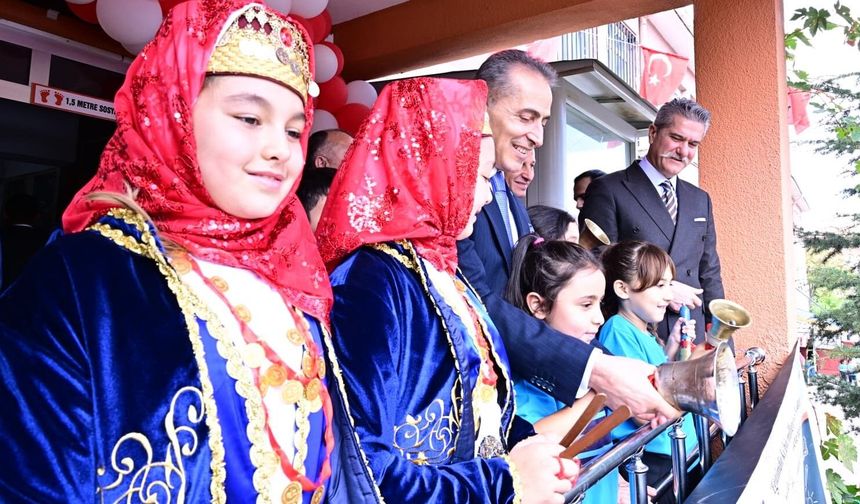 Vali Kök’ten velilere çağrı: Sorumluluk okula göndermekle bitmiyor