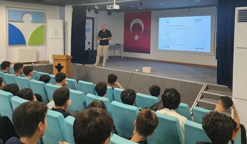 Simya Koleji’nde öğrencilere zaman yönetimi semineri