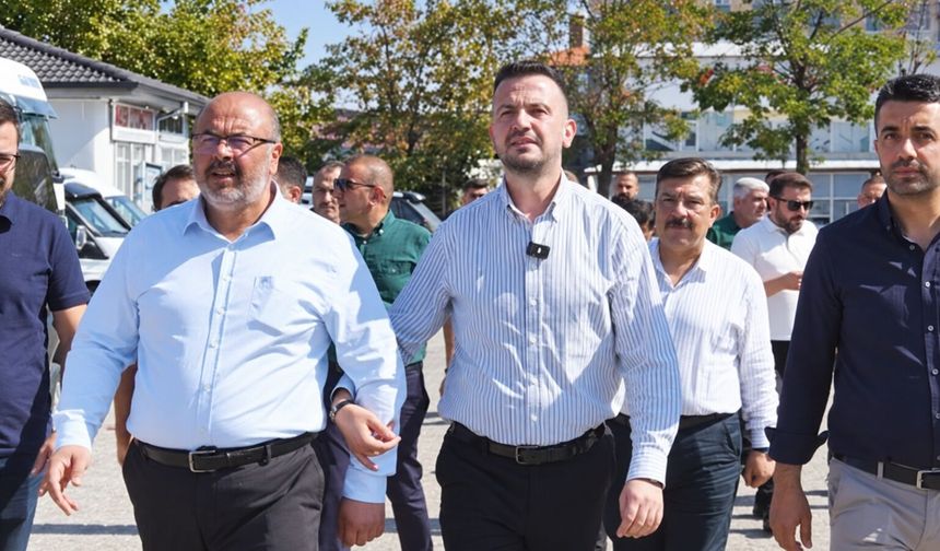 Mustafa Ertaş galerici esnafıyla buluştu: “Biz geleceği anlatıyoruz”