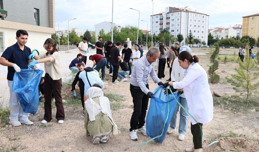 NEVÜ’lü öğrenciler daha temiz bir çevre için harekete geçti