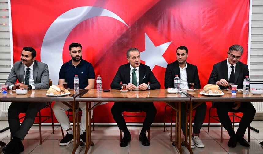 Vali Kök’ten öğrenci yurduna ziyaret: Gençlerin taleplerini dinledi