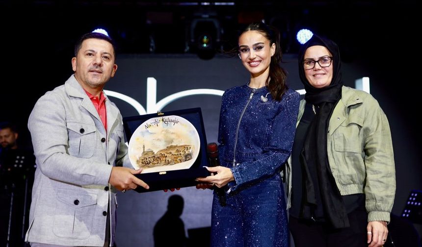 Nevşehir’de PATFEST coşkusu: Elif Buse Doğan şarkılarıyla coşturdu