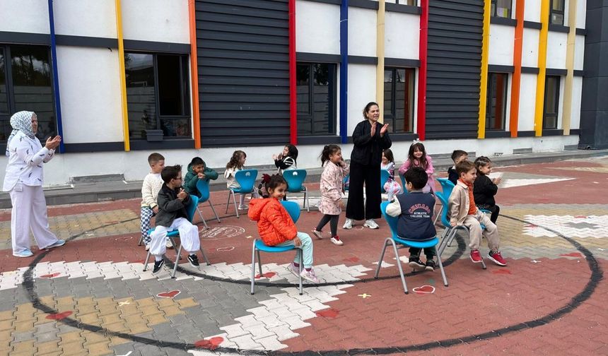 Simya Anaokulu’nda öğrenciler yeni döneme eğlenerek başladı
