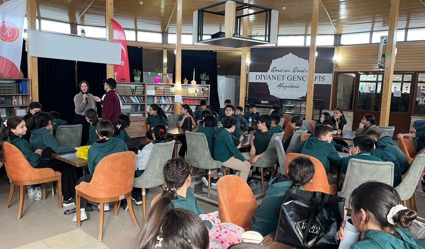 Gazi Ortaokulu öğrencileri  üniversite ziyaretlerine başladı