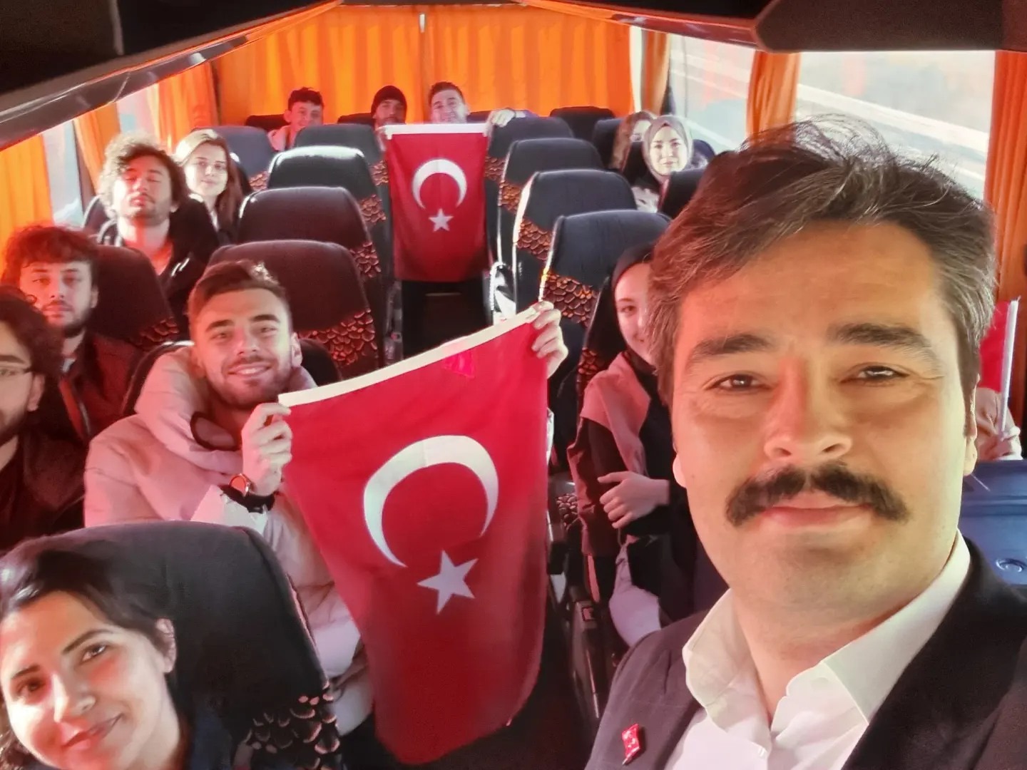 Genç Nevşehirliler Derneği’nde Ankara'daki üniversite öğrencilerine ulaşım desteği (1)