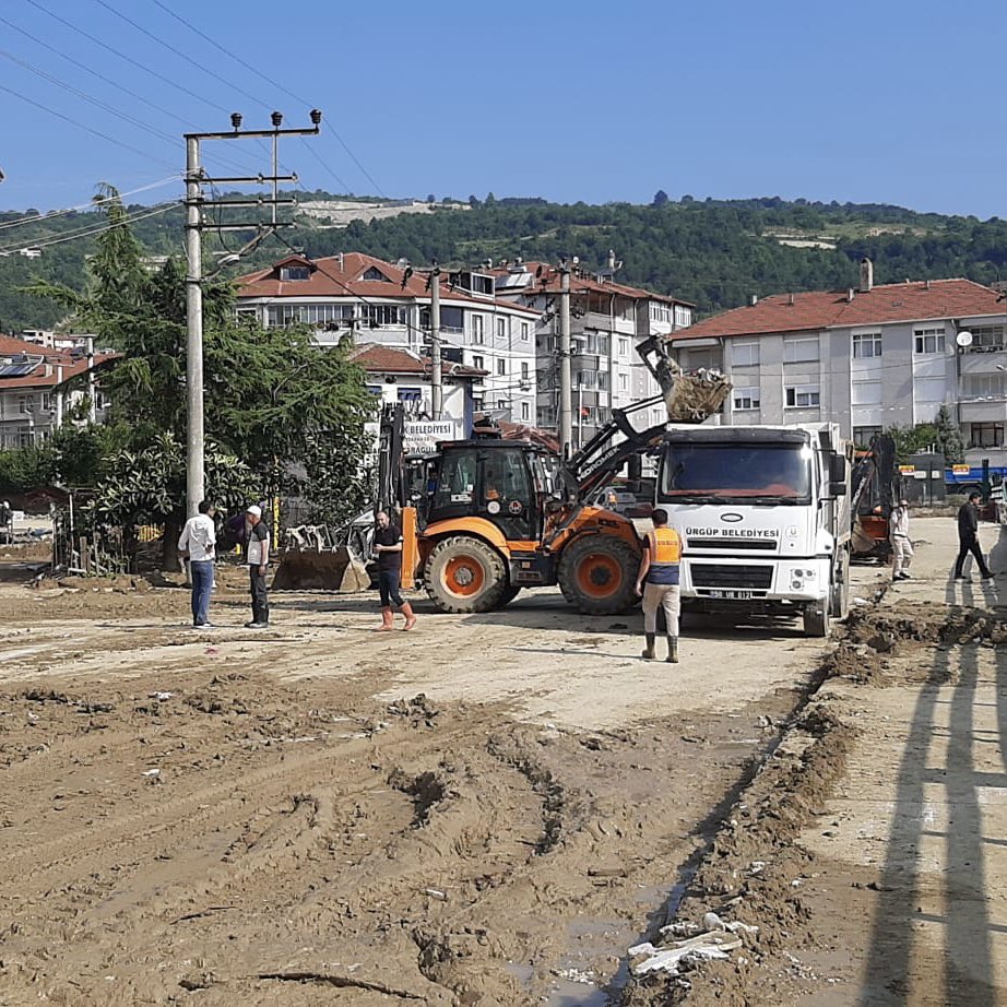 Ürgüp Belediyesi Zonguldak’ta yaraları sarıyor (2)