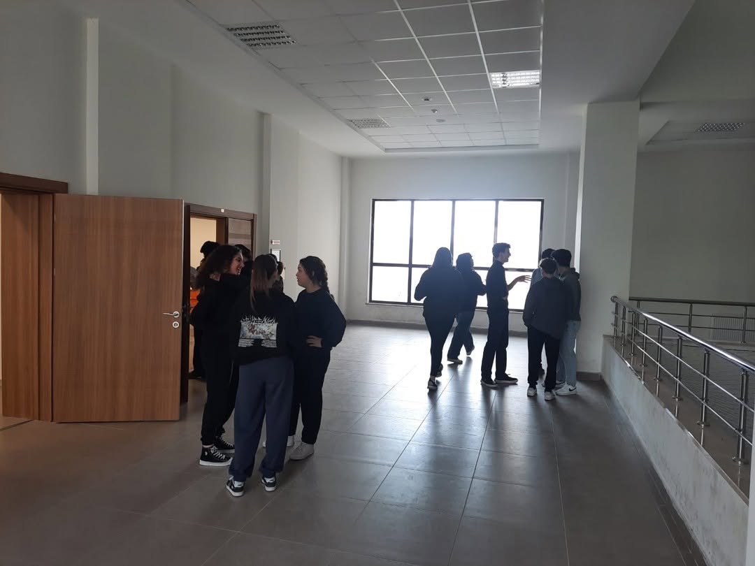 Nevşehir Simya Koleji Ve İdeal Çözüm Anadolu Lisesi Olarak, Nevşehir Hacı Bektaş Veli Üniversitesi Fen Edebiyat Fakültesi’nde Öğrencilerimiz Için Bir Yks Deneme Sınavı Düzenledik. Bu Sınav, Gerçek Yks Ortamını Ve (2)