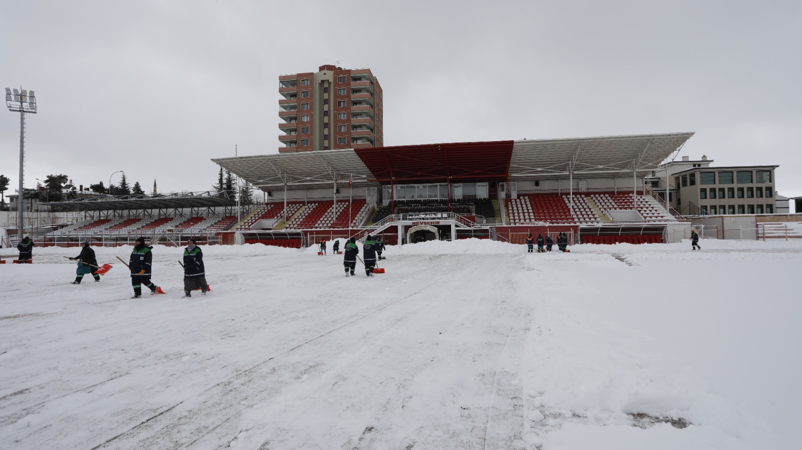 Nevşehir Gazi Stadyumu Maça Hazır (2)