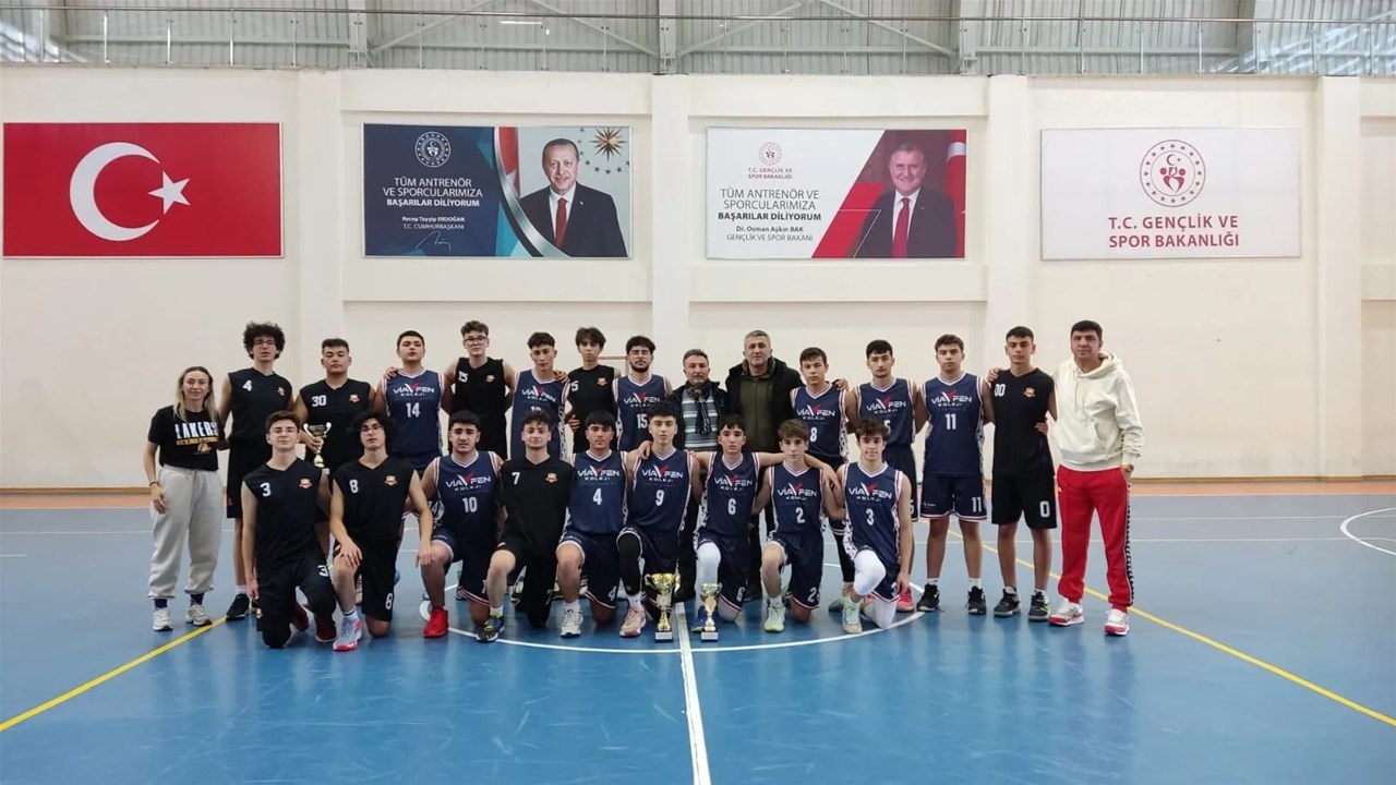 U18 Kız Ve Erkek Müsabakaları Sona Erdi (1)