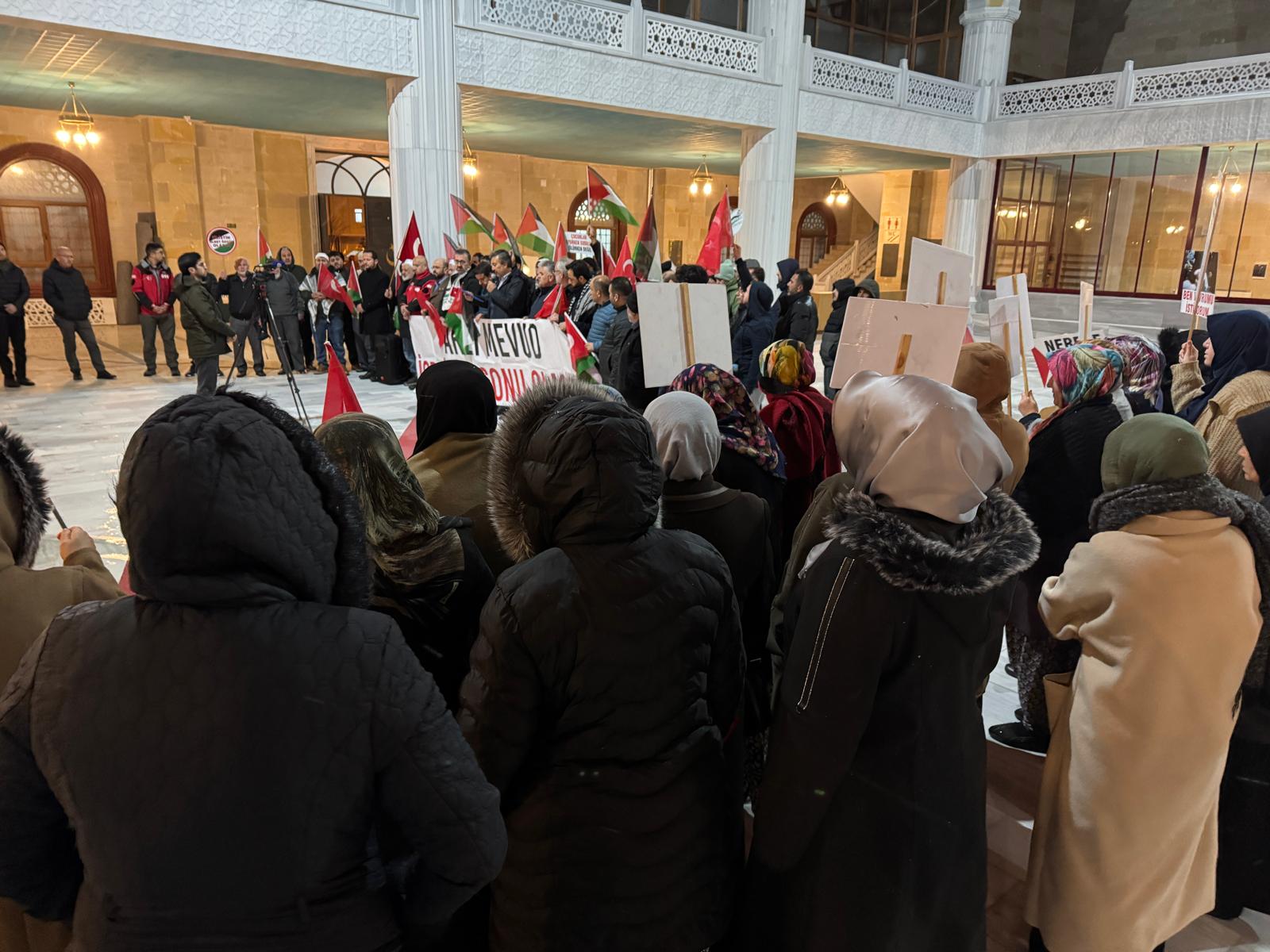 Ateşkesi Bozan İsrail Protesto Edildi (2)