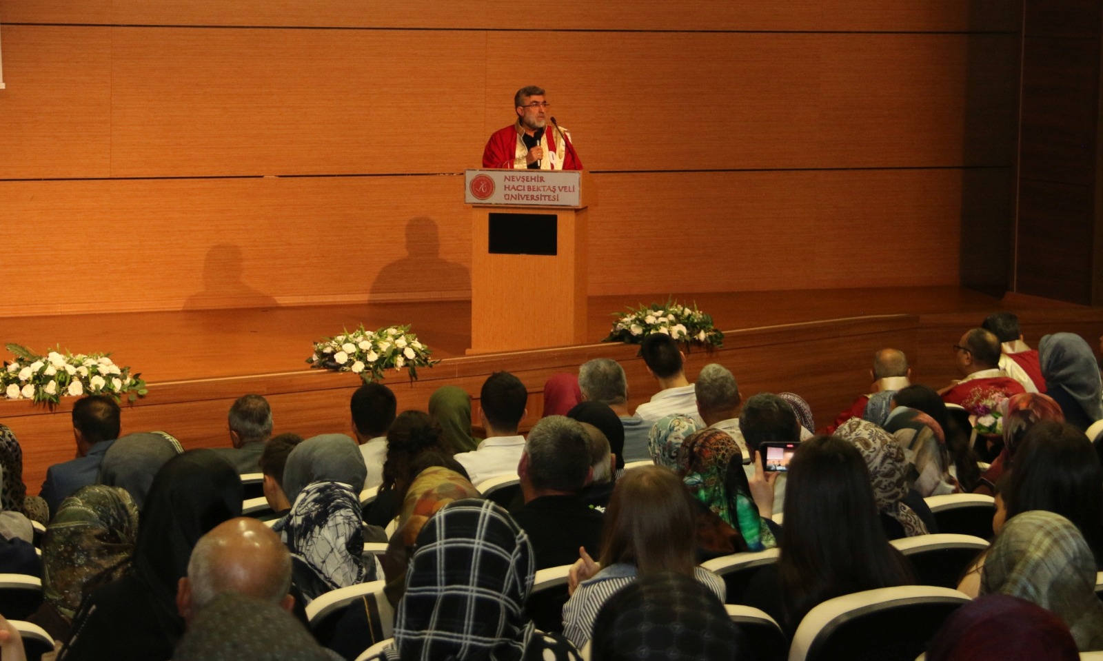 İlahiyat Fakültesi Öğrencileri Törenle Mezun Oldu (2)