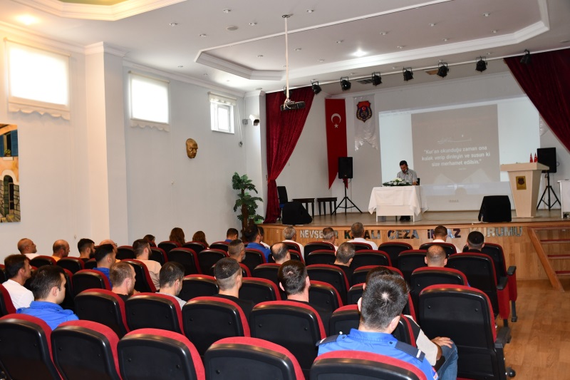 Demir Parmaklıklar Ardında Hafız Oldu