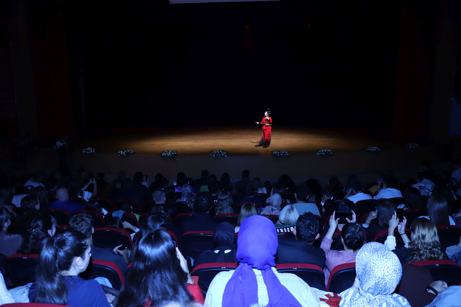 Dansının Coşkusu Çin Esintileri (4)
