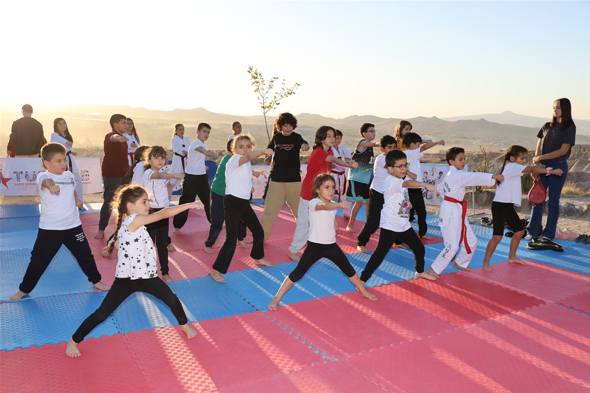 Kapadokya’da Tekvando Gösterisi Yapıldı (4)