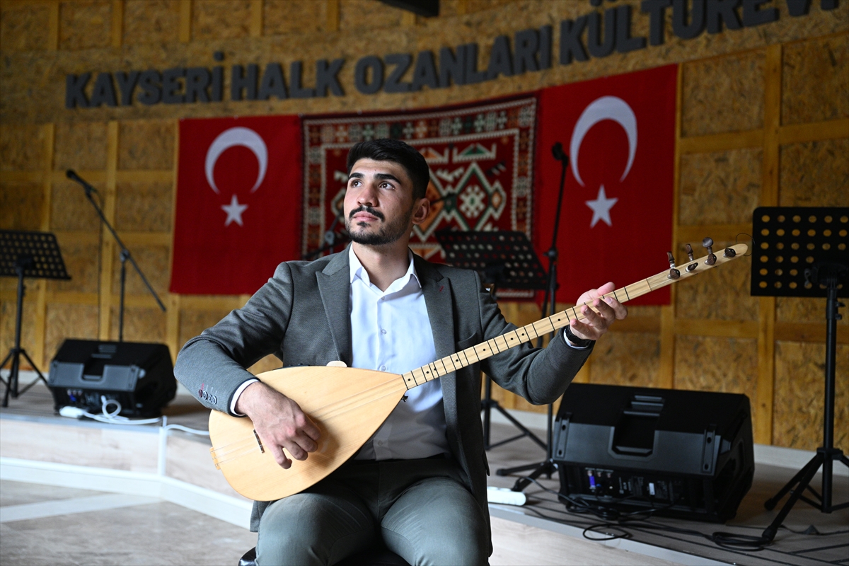 A A 20251025 39514390 39514389 A N N E S I N I N 13 Y A S I N D A A L D I G I S A Z L A D I Y A R D I Y A R G E Z I P A S I K L I K K U L T U R U N U Y A S A T I Y O R