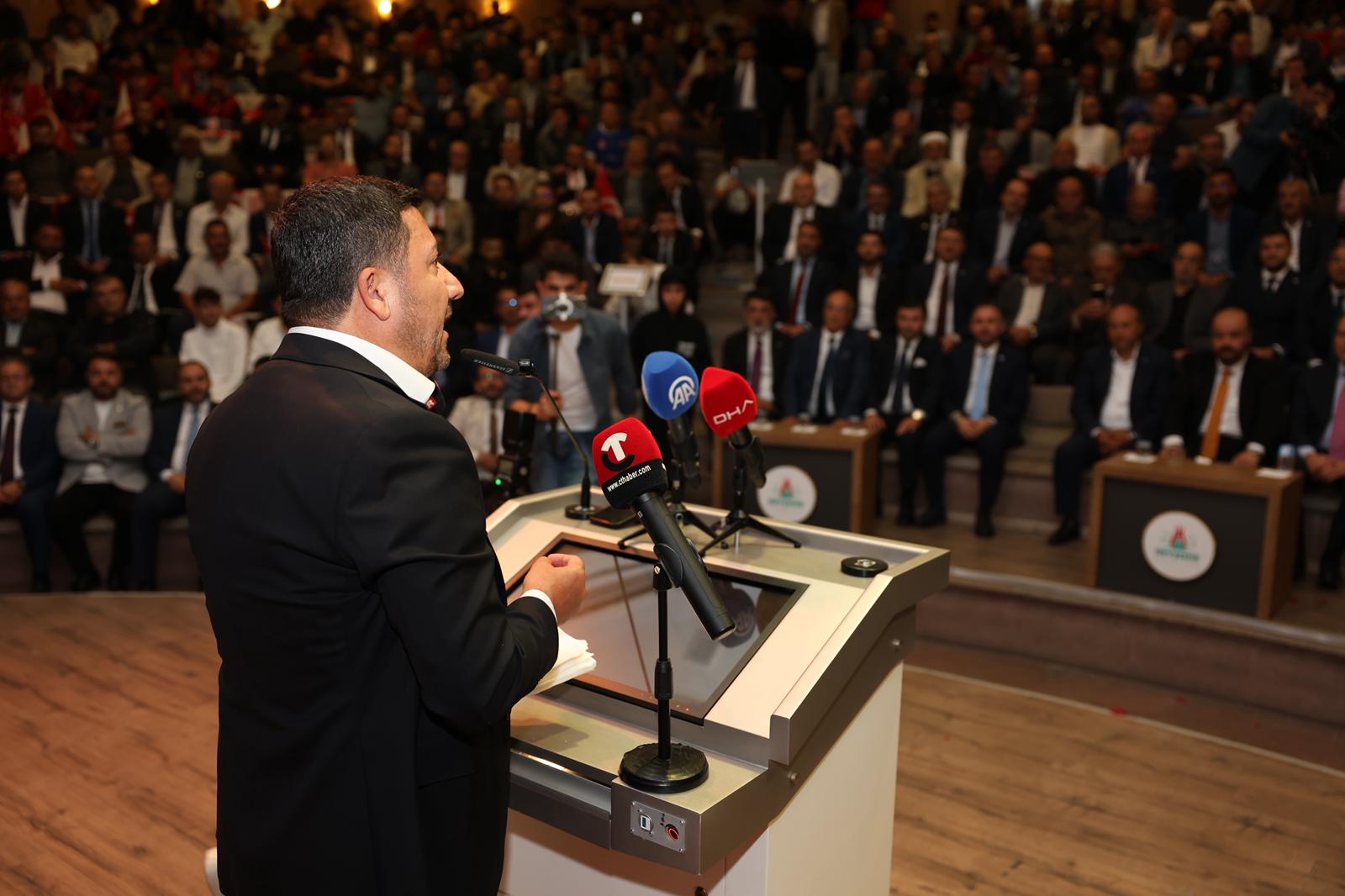 Başkan Arı 3. Olağan Kongresine Katıldı (2)