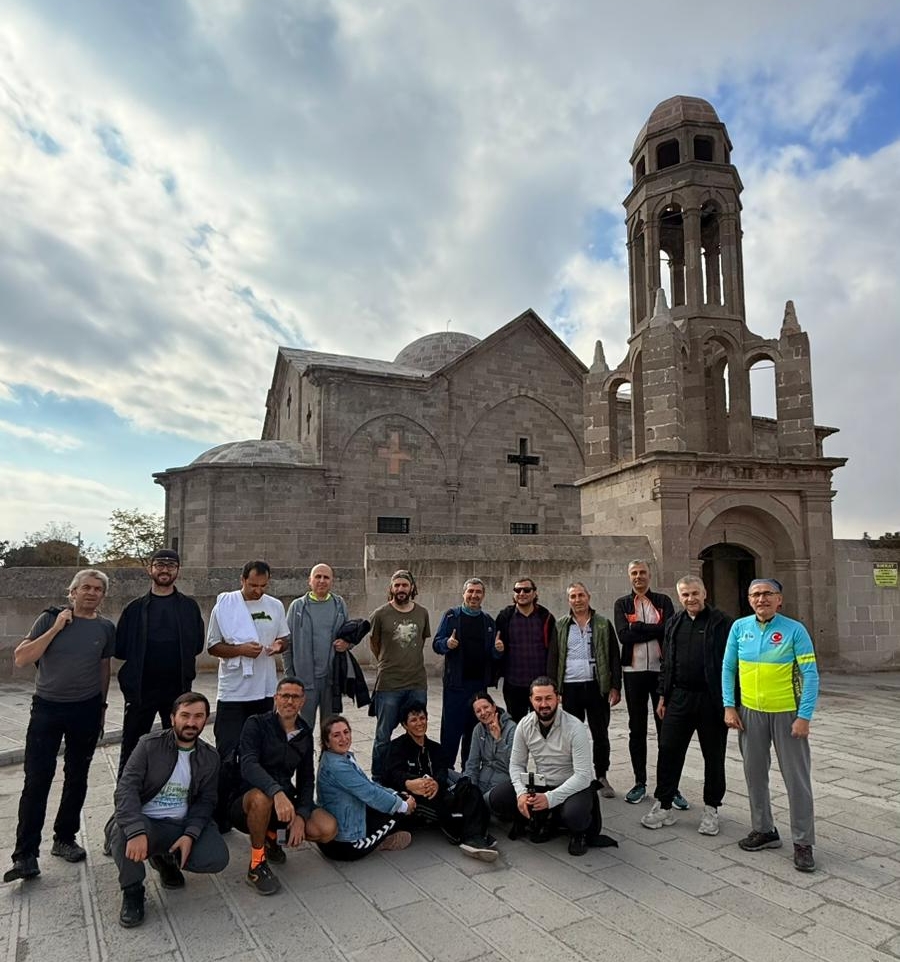 Bursa Ve Kayseri’den Gelen Bisikletçiler Kapadokya’yı Gezdi (1)