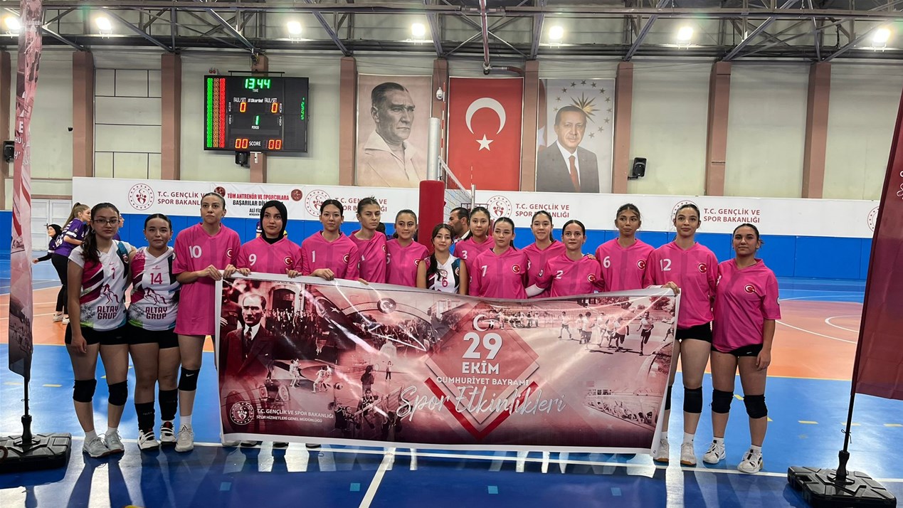 Liseliler Turnuvada Kıyasıya Yarıştı (2)