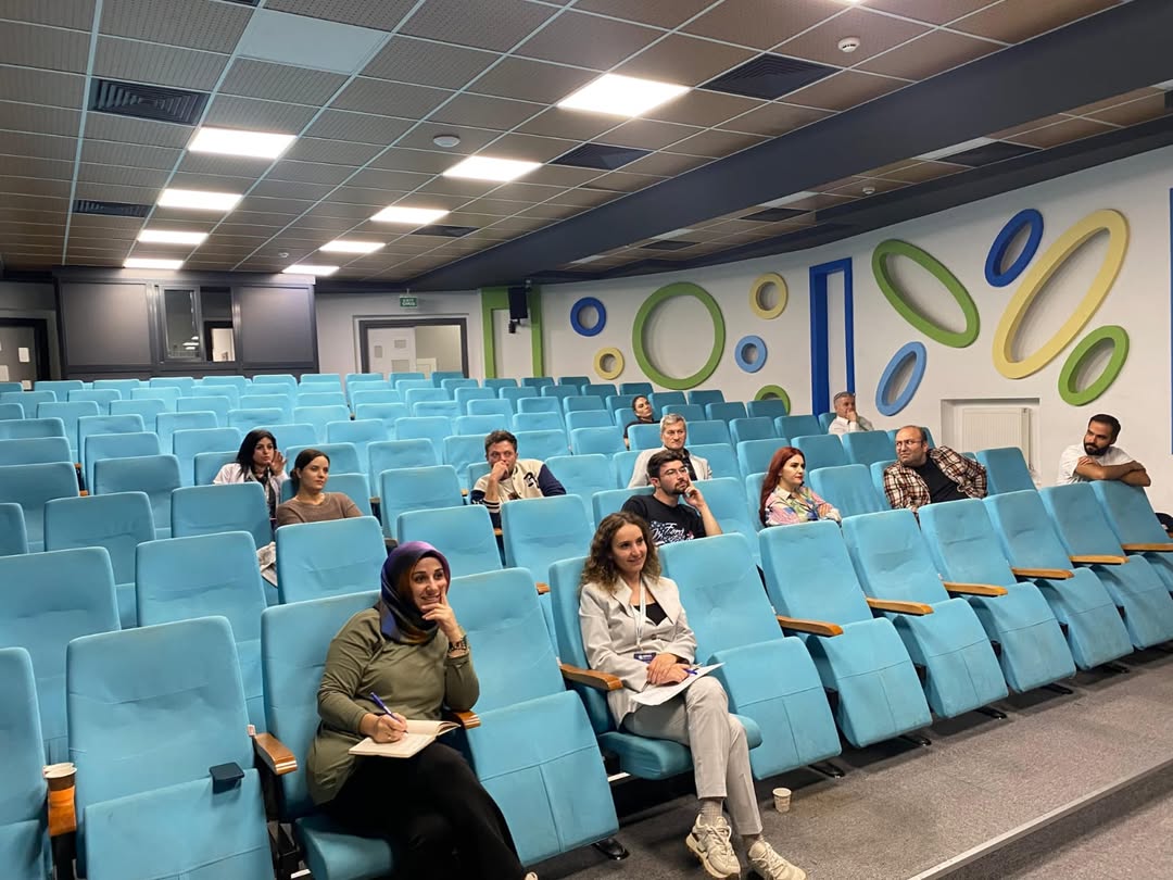 Şube Öğretmenler Kutulu Toplantısı Gerçekleşti (4)