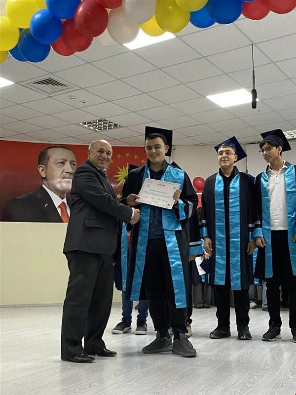 05C5A0F7 1202 4Aca A15F 836B7C9735A3 (1)