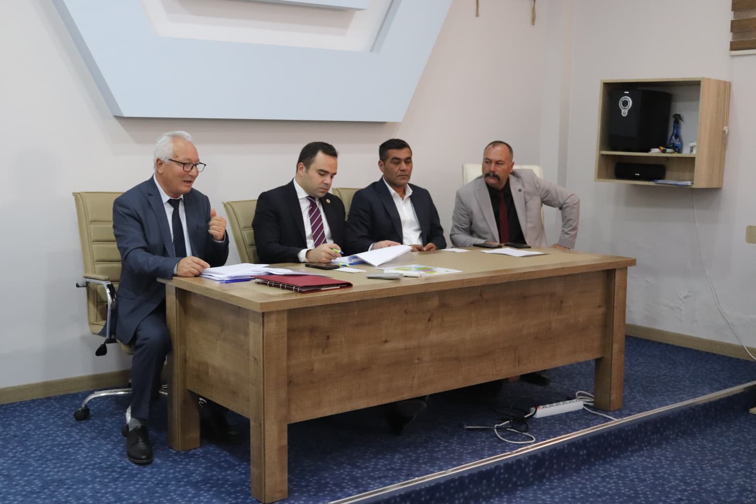 574178678 18332867530230960 196624089477168133 N