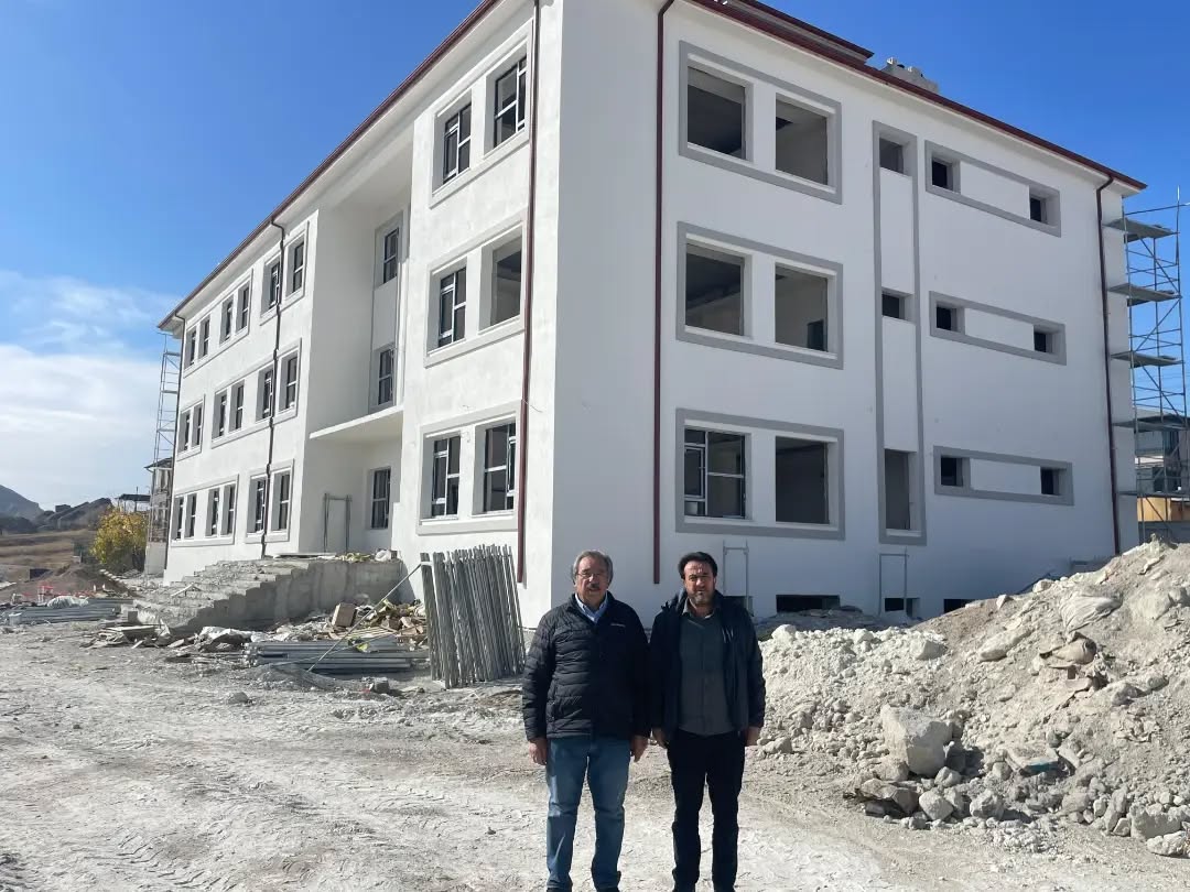 574552824 18181039783360042 2179481853610380344 N