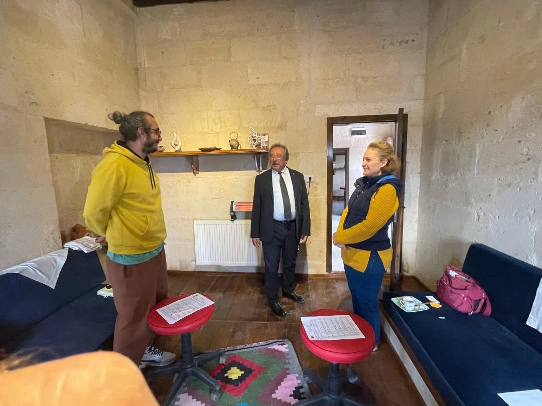 574780819 18181318981360042 3132171588912106406 N