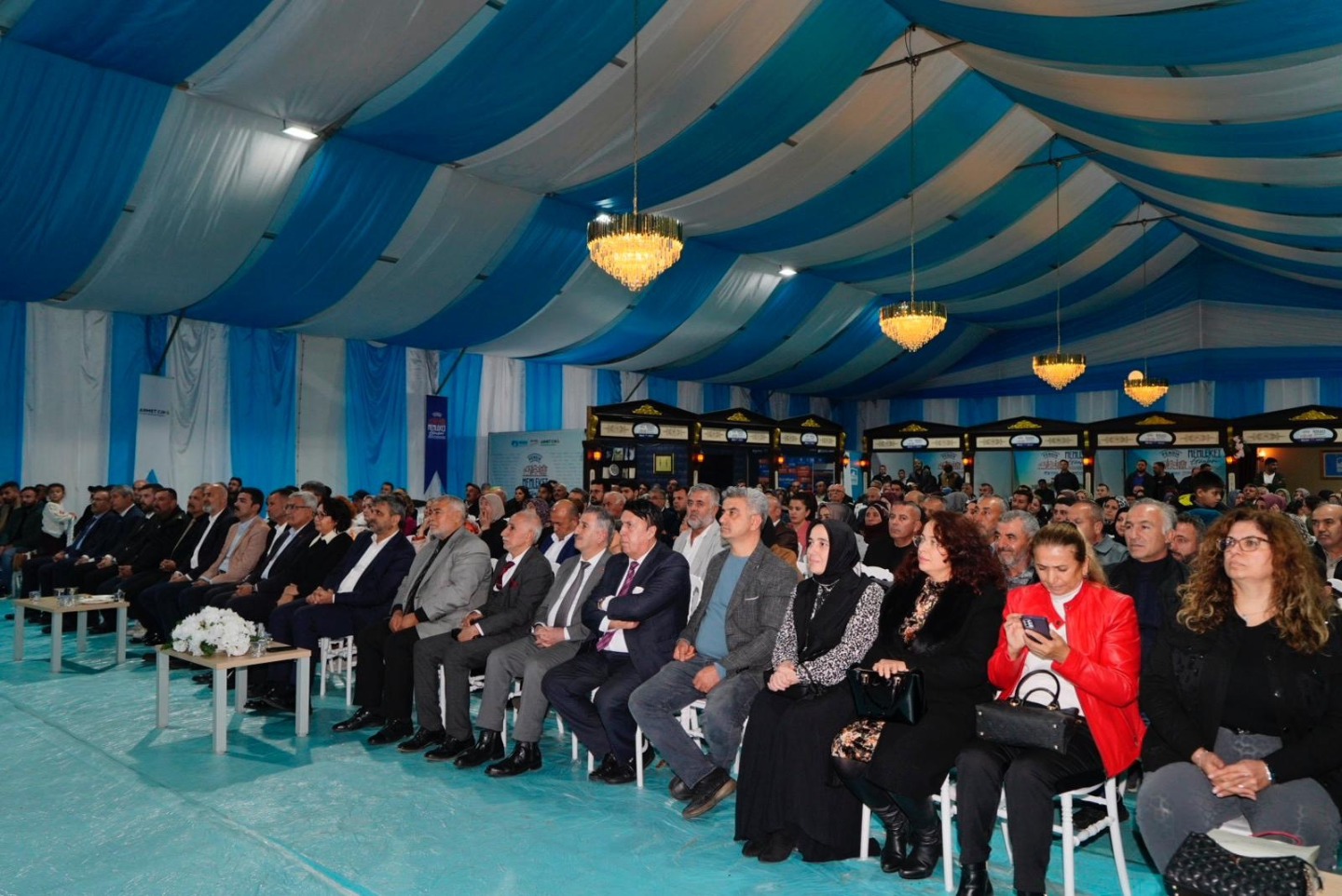 579033561 2213690952432716 6632100539011048069 N