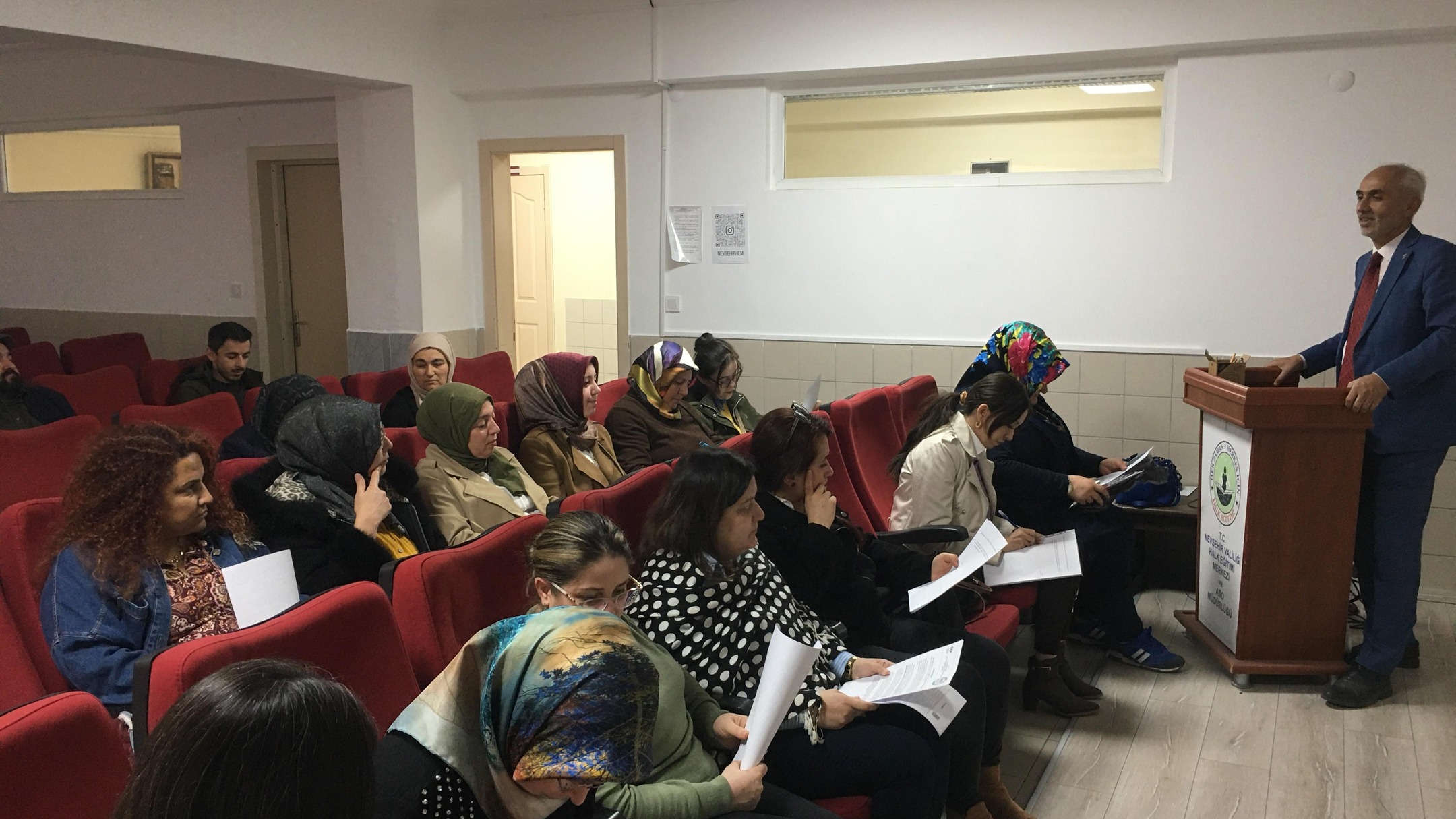 581562133 17938023603096417 7446802134437873999 N