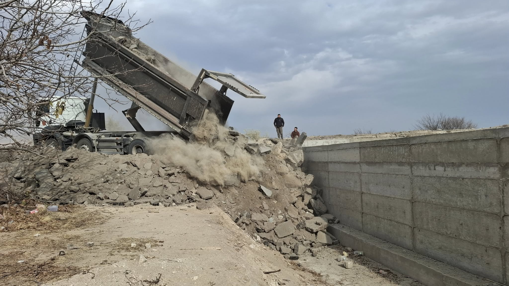 581939645 122171349386381145 2378205089156834994 N