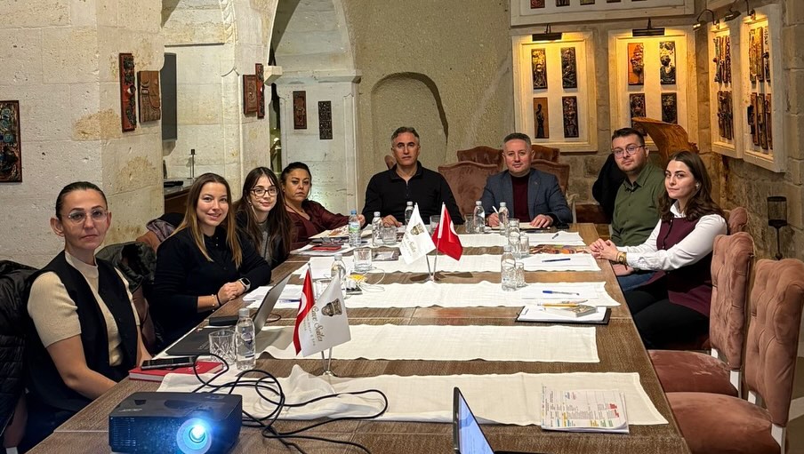 584038374 18550495252054379 6380425900666020039 N