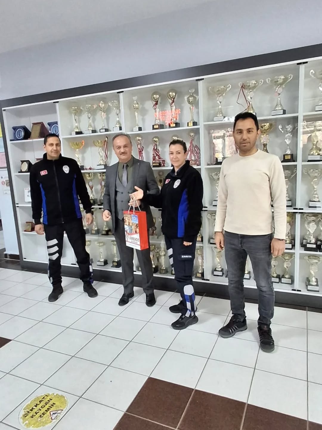 587053845 18184016125360042 3584194064715621364 N