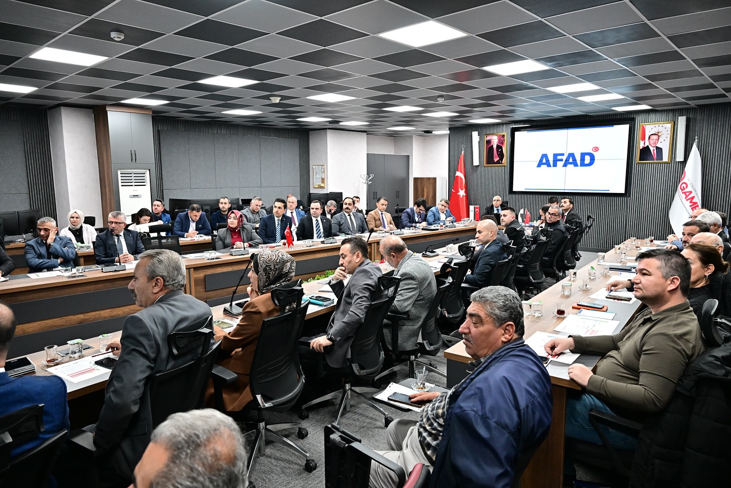 587756634 18076710332186019 2876351298795132589 N