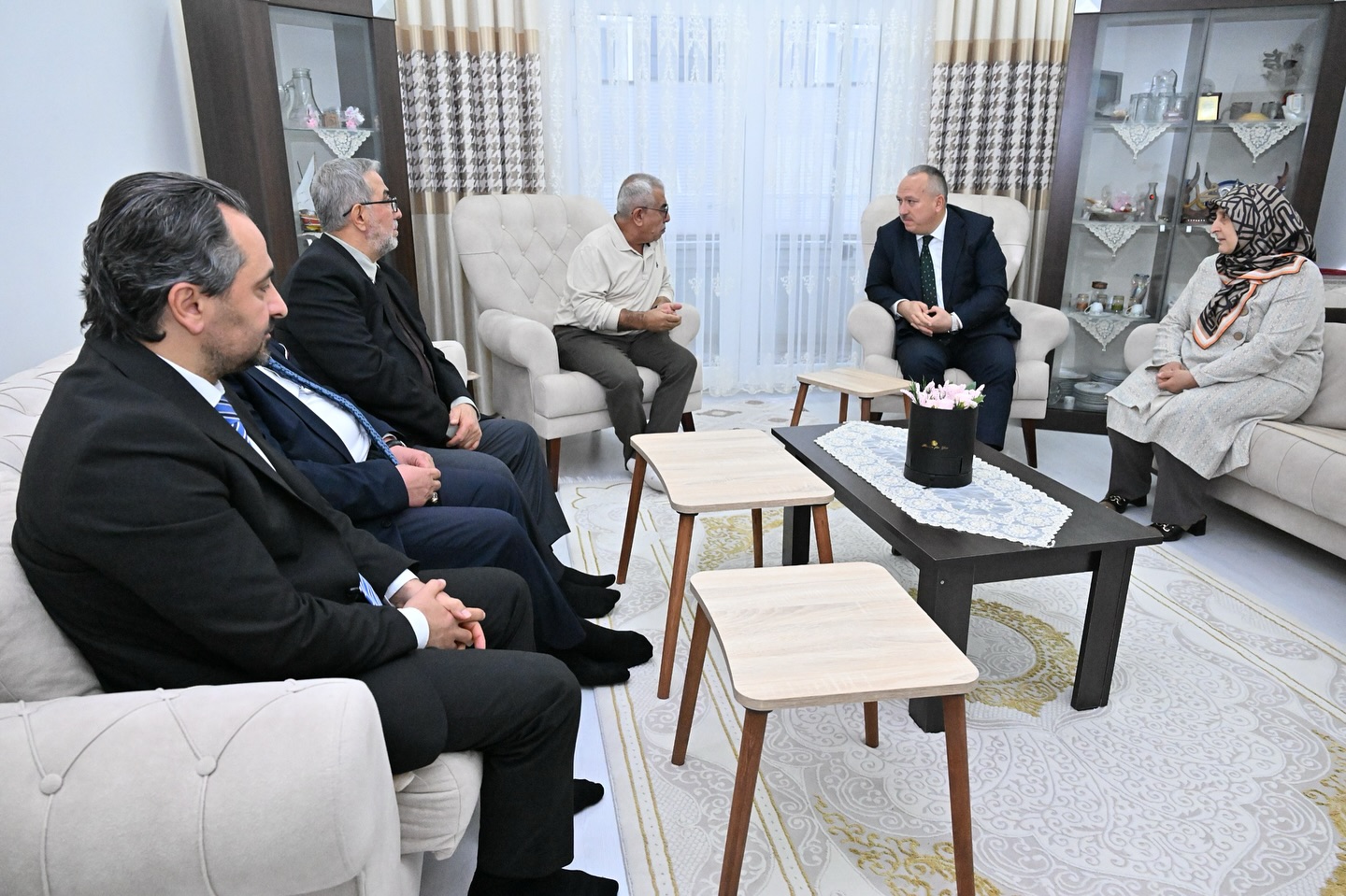 587776482 18077103383186019 6568716876625622220 N