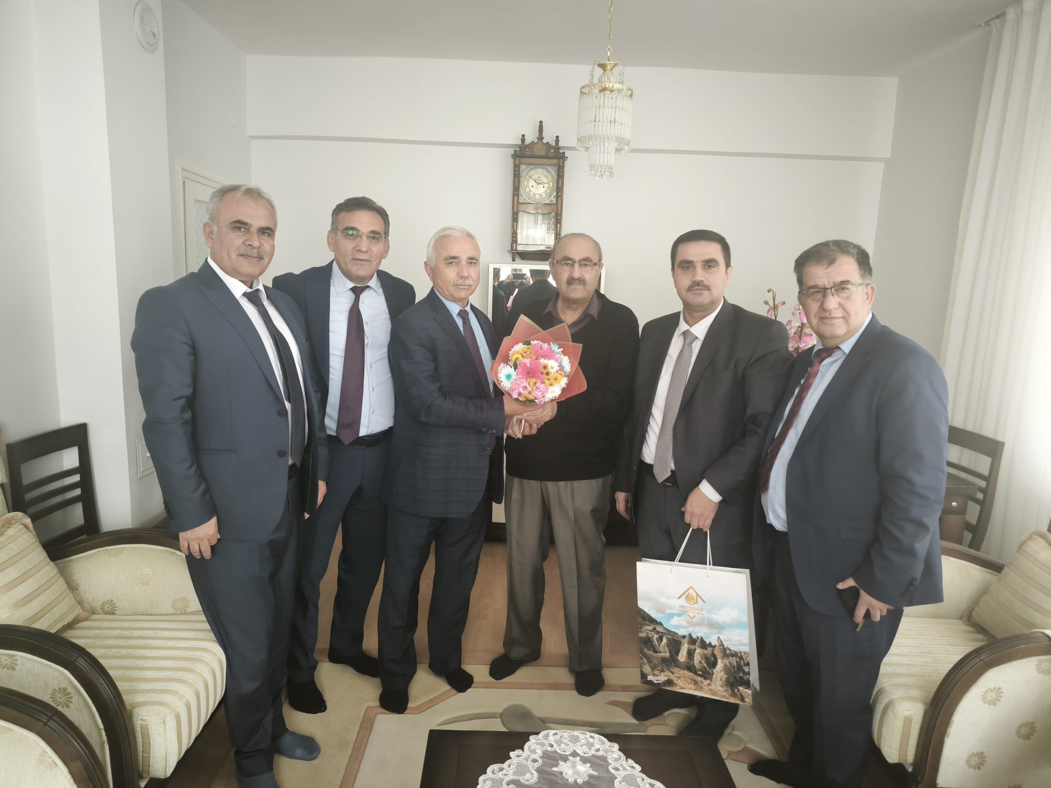 589212016 122277598478032031 6857064593482024169 N