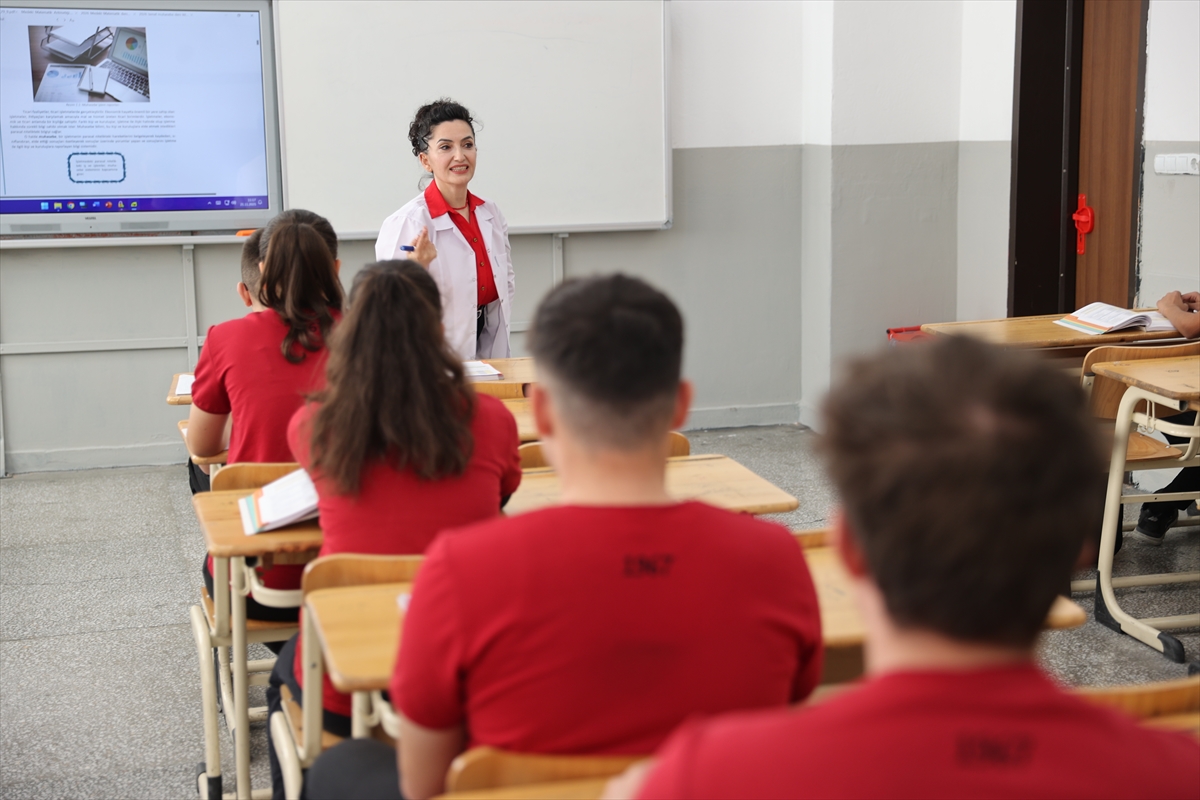 A A 20251123 39781483 39781480 A Y S E O G R E T M E N I N A N C I V E T U T K U S U Y L A M E S L E G I N I 28 Y I L D I R K O L T U K D E G N E G I Y L E S U R D U R U Y O R