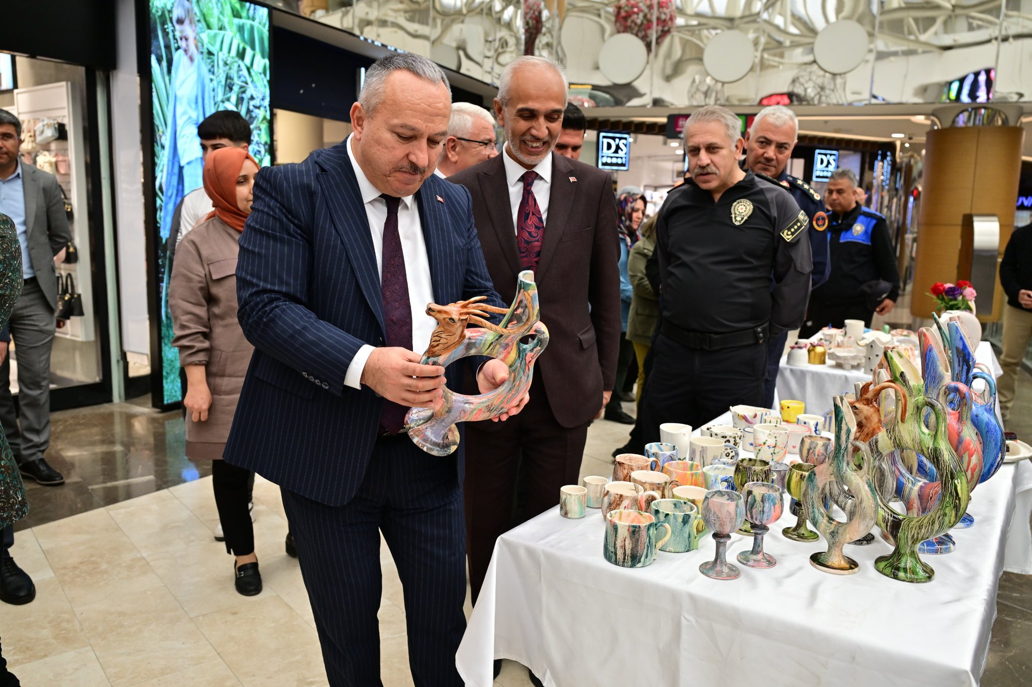 G4 Kqj W8 A E P Pm Q