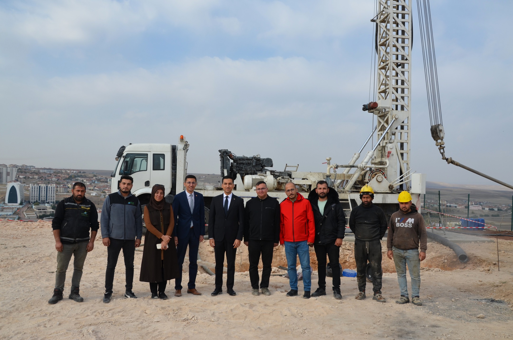 Kaymakam Savaş Reenjeksiyon Kuyusunu Inceledi1