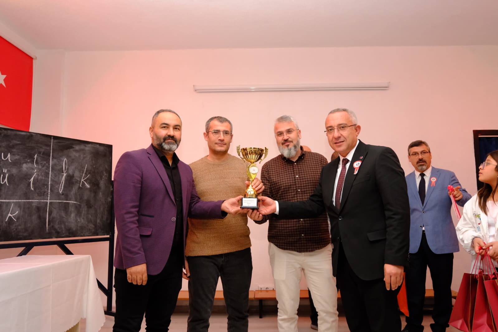 Whatsapp Image 2025 11 24 At 17.25.06