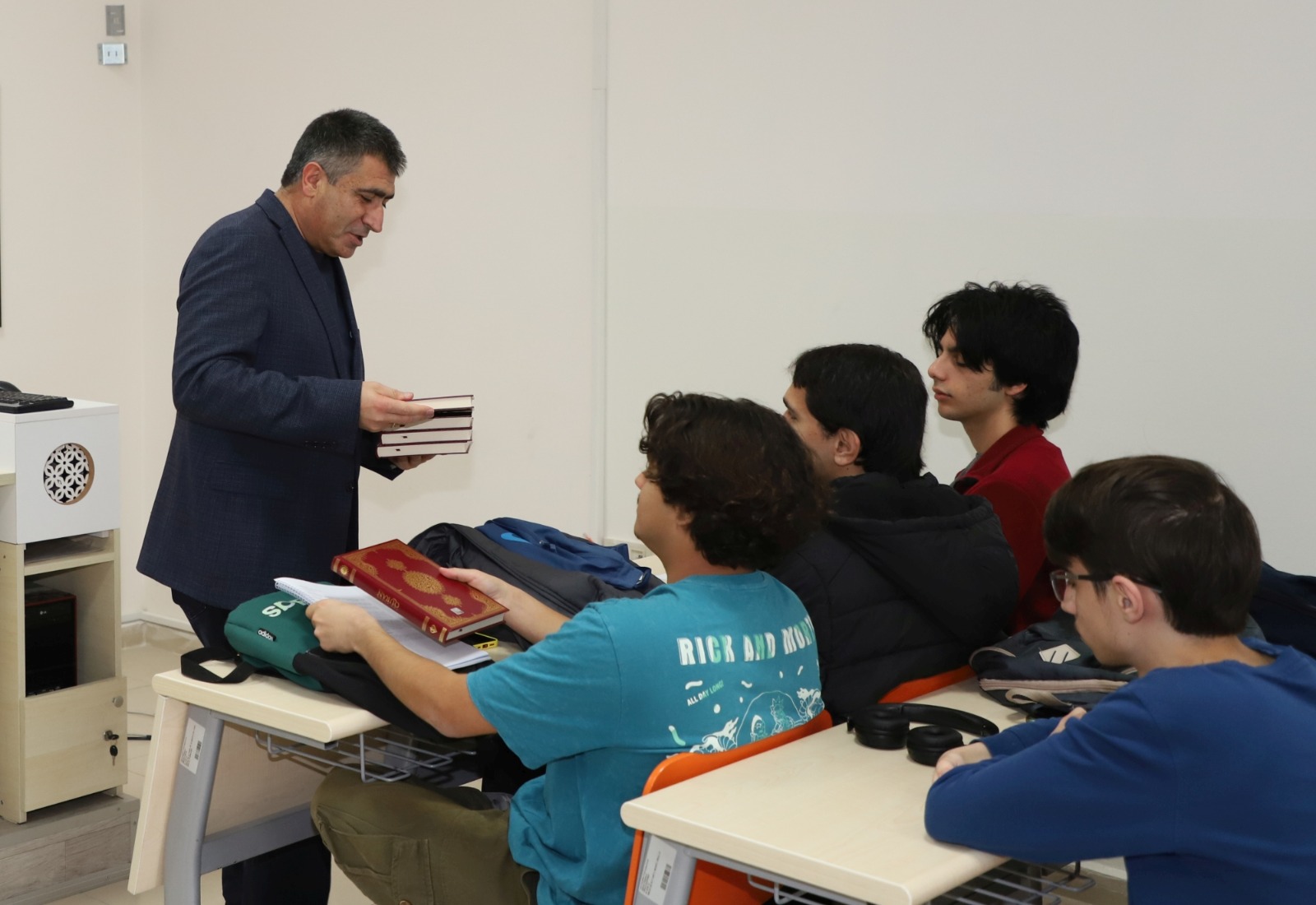 Whatsapp Image 2025 11 26 At 09.29.00 (1)