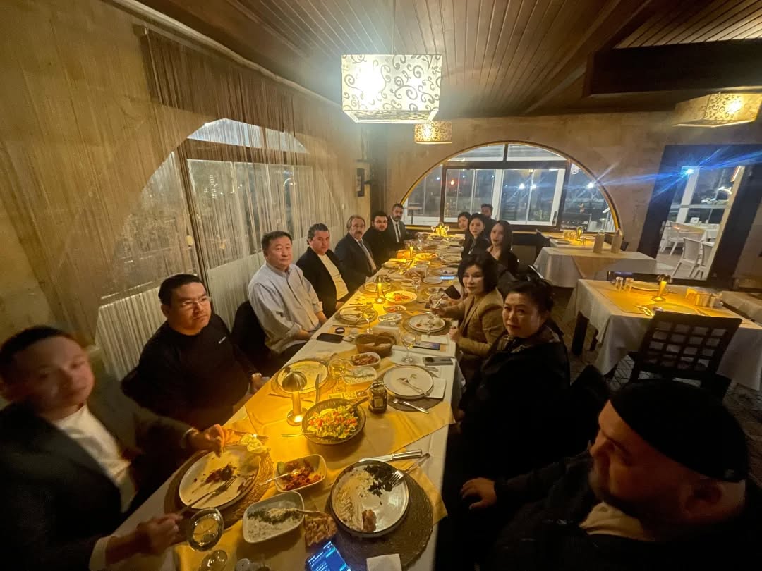 589444562 18185748397360042 8951349522378510580 N