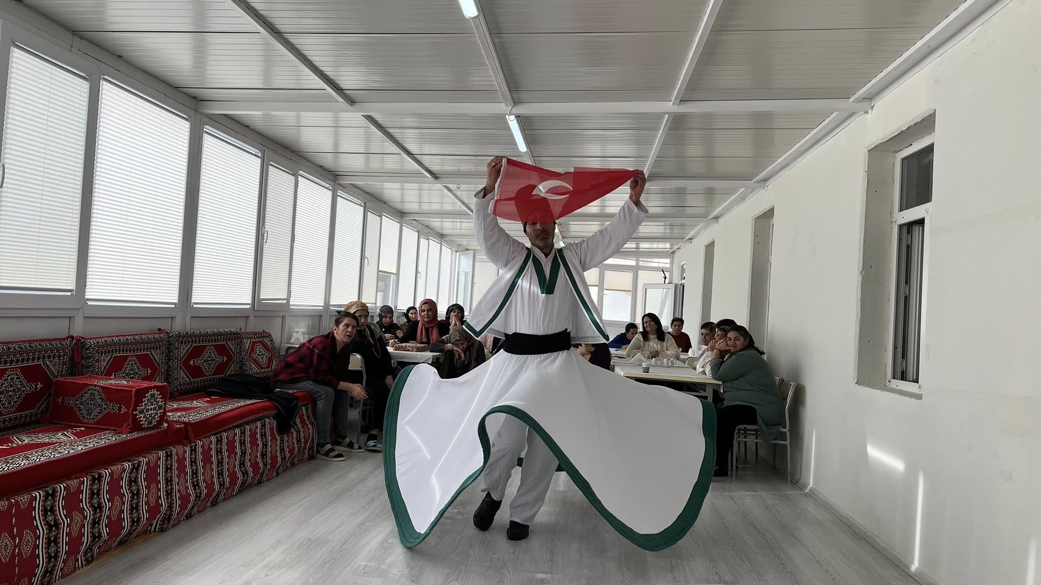 594097288 1258758276284203 2603824695445875592 N