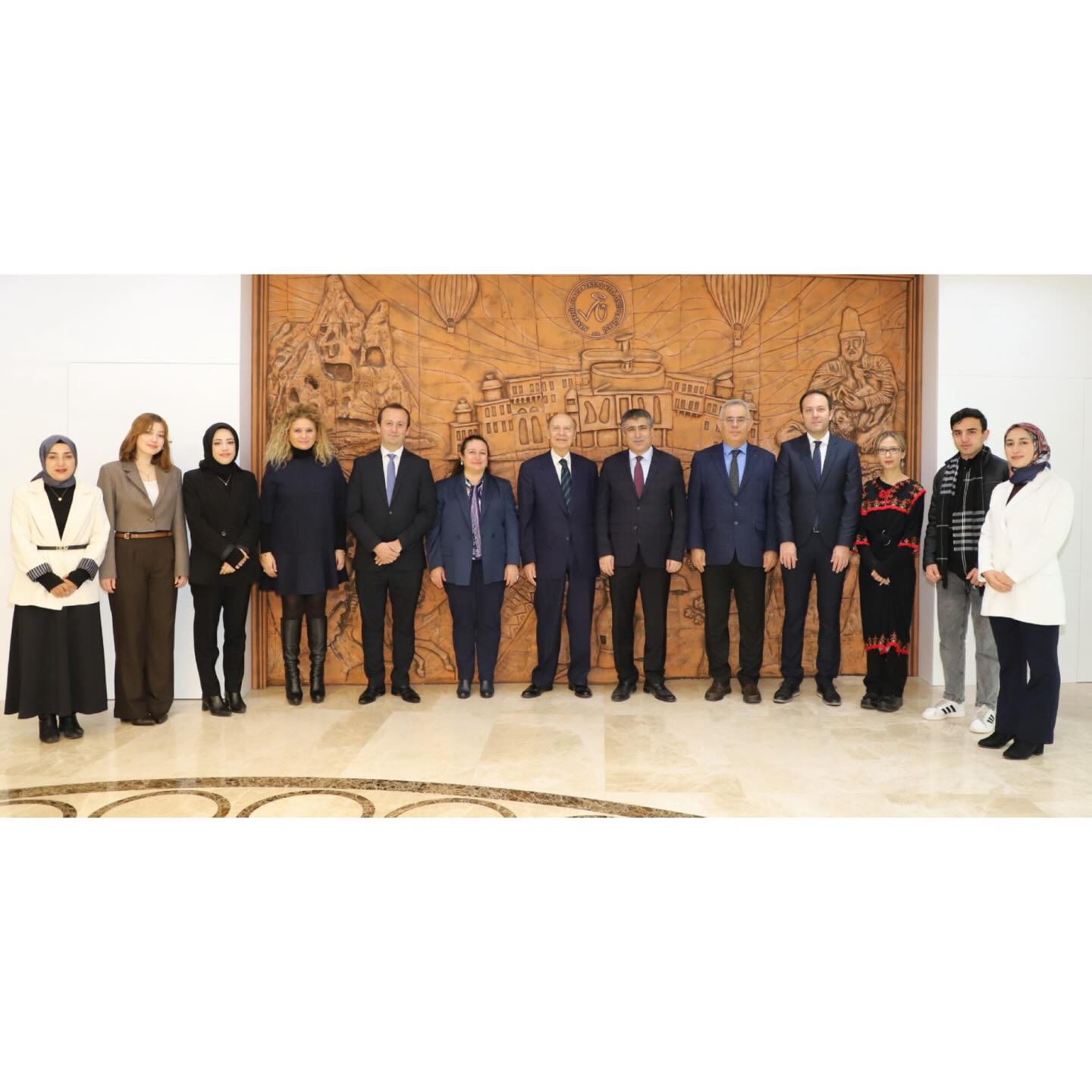 597901051 18354293836166791 8547683033724724311 N