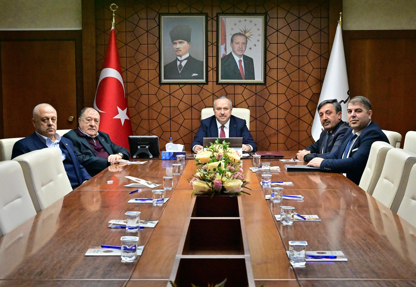 608541501 18080334302186019 361338211040924991 N